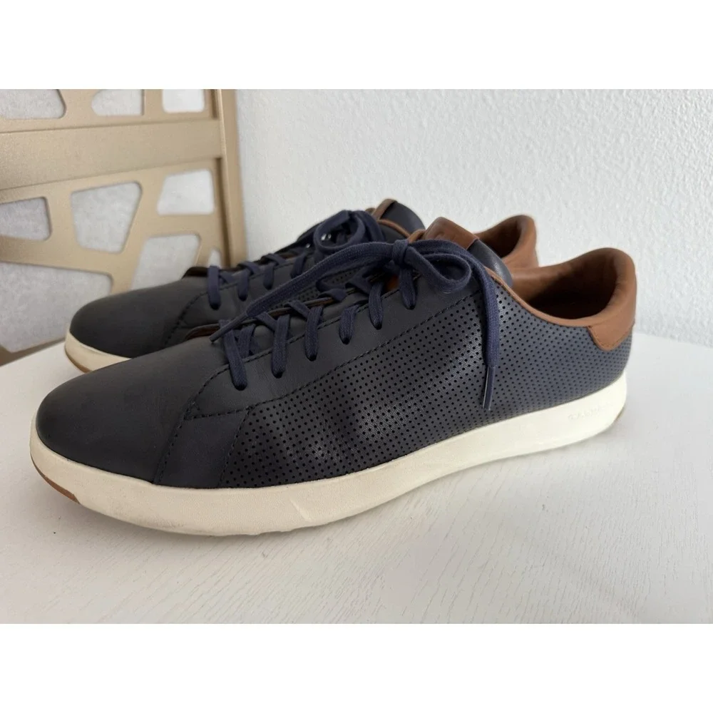 Cole Haan quickly packed